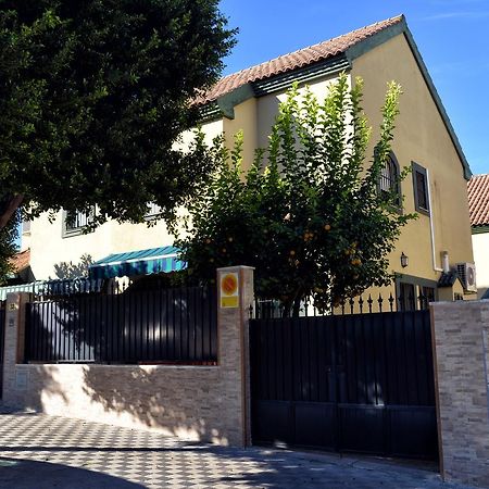 Chalet El Naranjo Sevilla Bagian luar foto