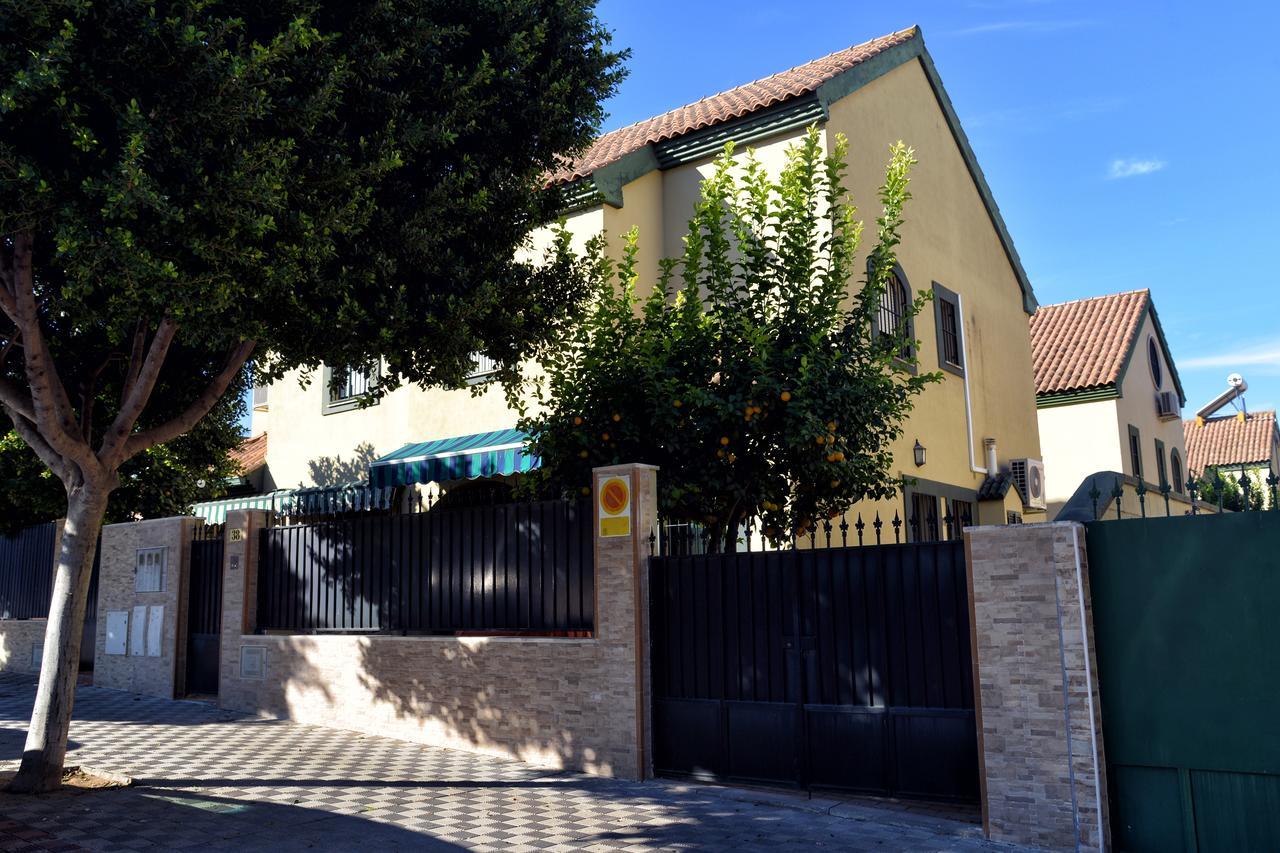 Chalet El Naranjo Sevilla Bagian luar foto