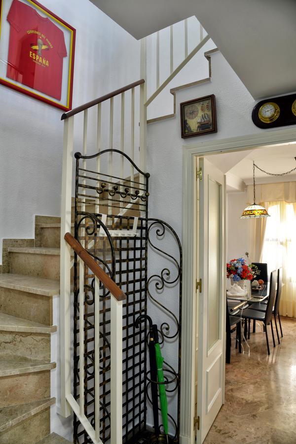 Chalet El Naranjo Sevilla Bagian luar foto