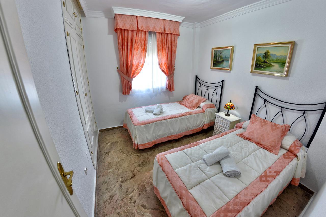 Chalet El Naranjo Sevilla Bagian luar foto